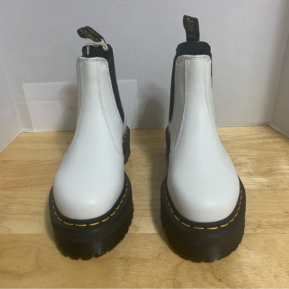 DR. MARTENS 2976 YS CHELSEA WOMENS Size 6 WHITE LEATHER‎ DOC'S